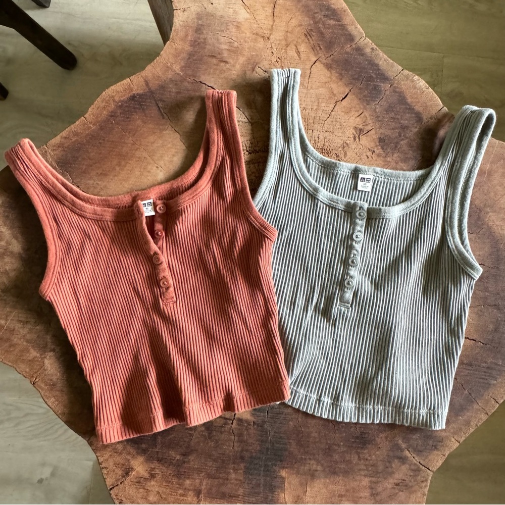 Uniqlo Tank Bundle